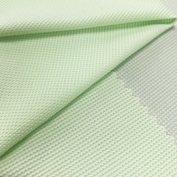 Lightweight Moisture Wicking Mesh Polyester Spandex Fabric T-shirts Gym Apparel 105gsm 115cm