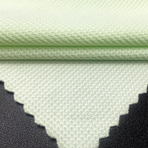 Lightweight Moisture Wicking Mesh Polyester Spandex Fabric T-shirts Gym Apparel 105gsm 115cm