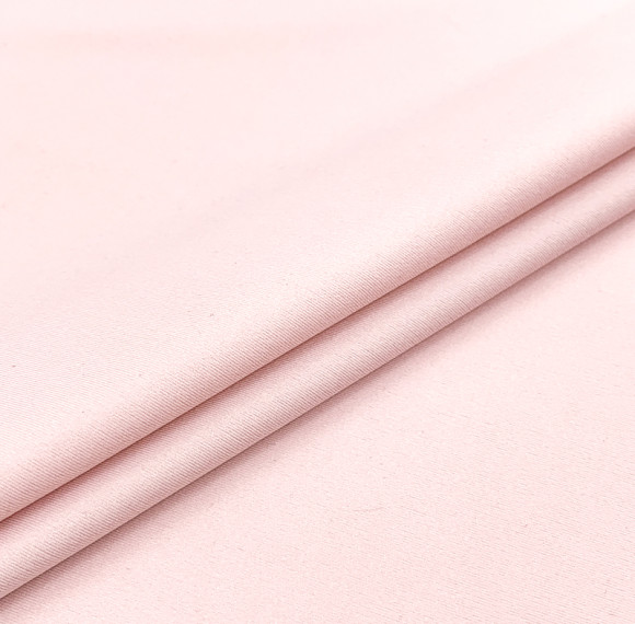 ملابس سباحة داخلية، قماش محبوك مطاطي، مرطب للبشرة، بارد الملمس، يسمح بمرور الهواء، مضاد للبكتيريا، مصنوع من 65% نايلون و35% سباندكس.