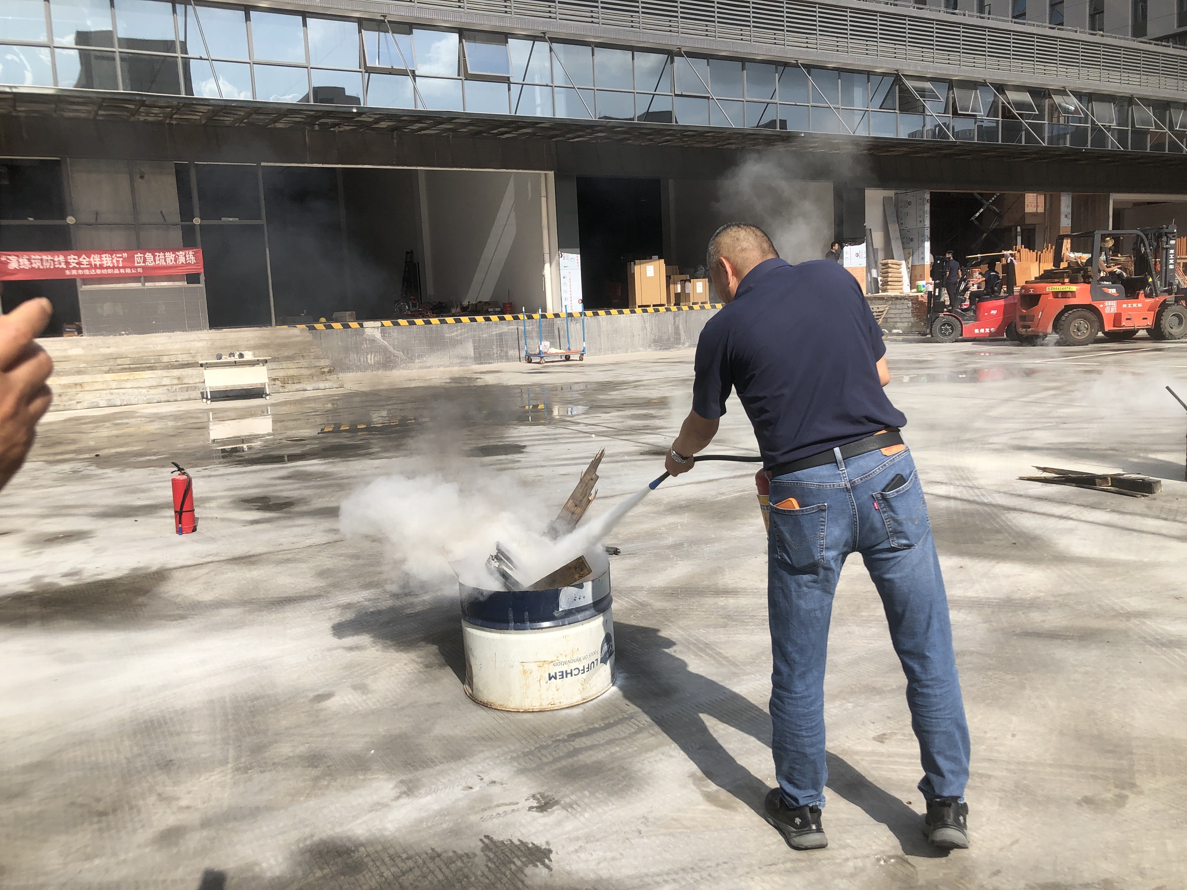Jiadatai Textiles Dongguan Conducts Full-Scale Fire Evacuation & Firefighting Drill to Reinforce Workplace Safety