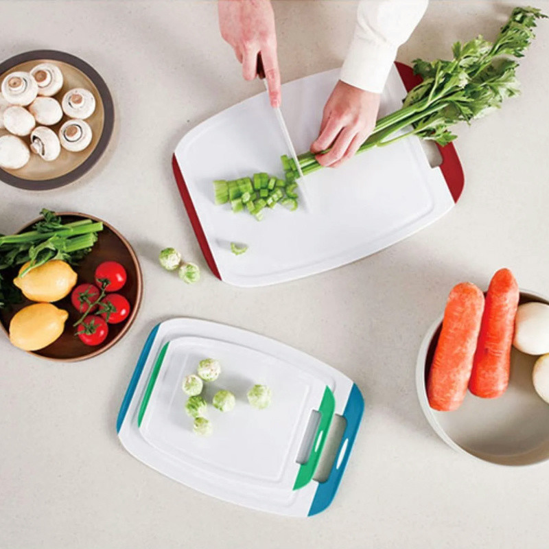 Antimicrobial Plastics Cutting Board Supplier