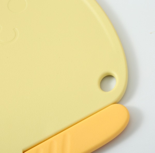Wholesale Plastic Cutting Board In The Shape Of A Cat With A Knife