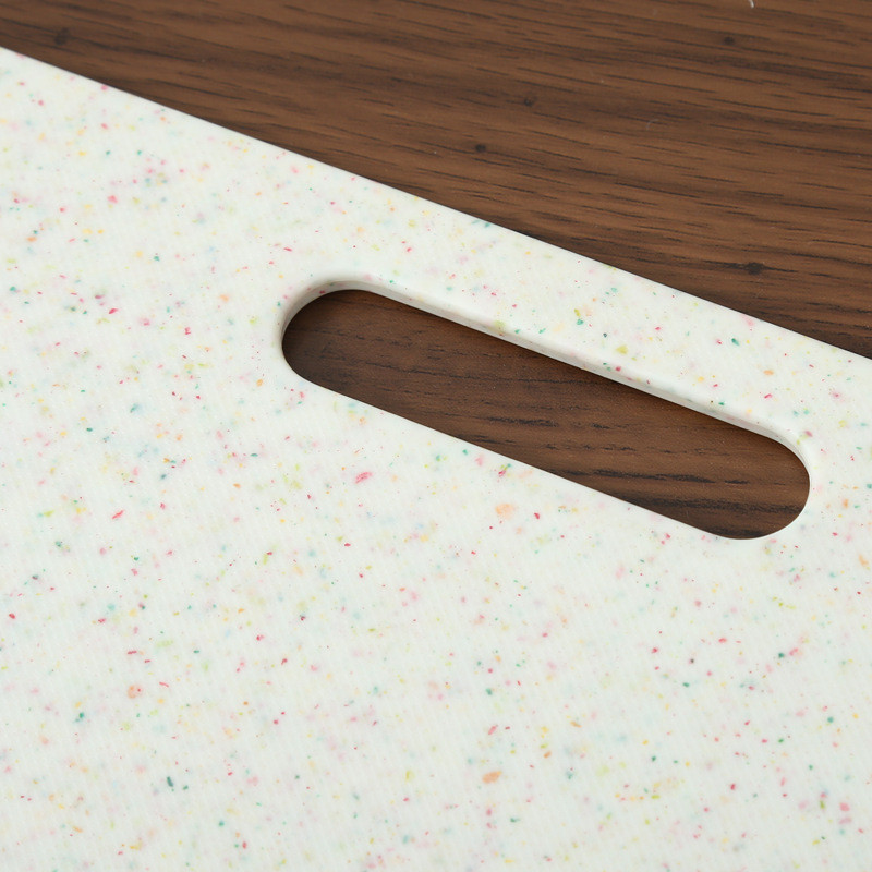 plastic cutting boards