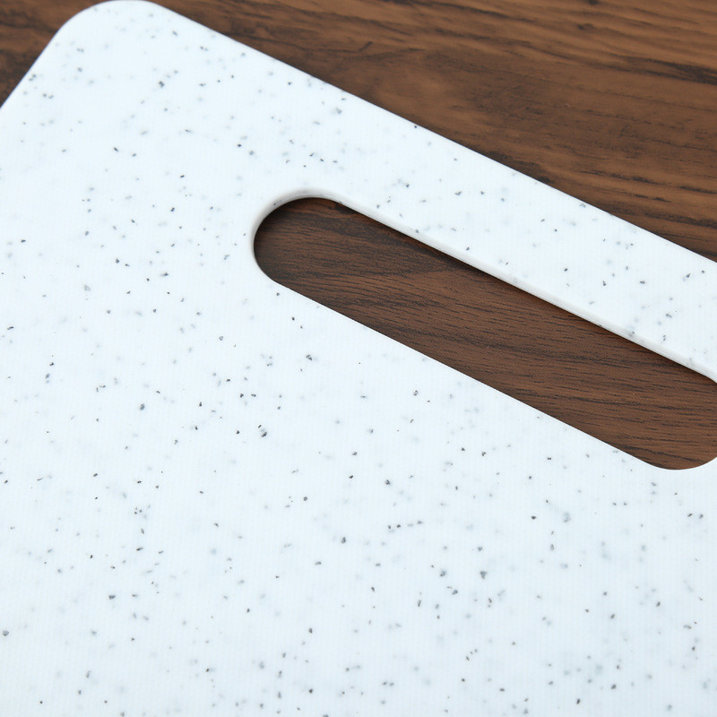 plastic cutting boards