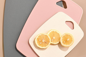 How Antibacterial Technology Enhances the Food Safety of Cutting Boards