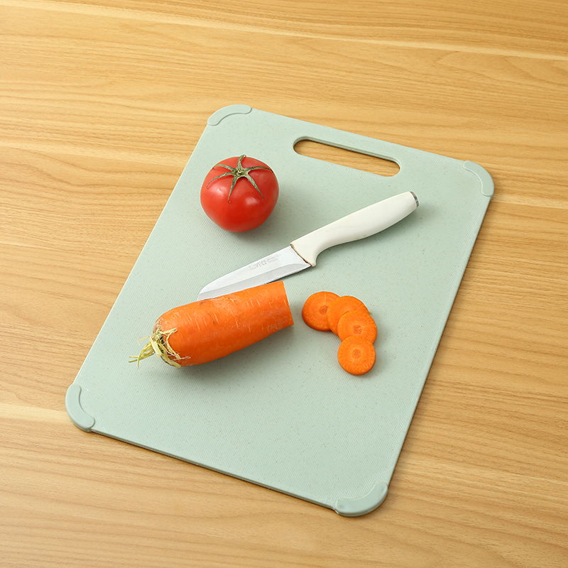 Best Non-Slip Dishwasher-Safe Plastic Cutting Boards to Buy in 2026