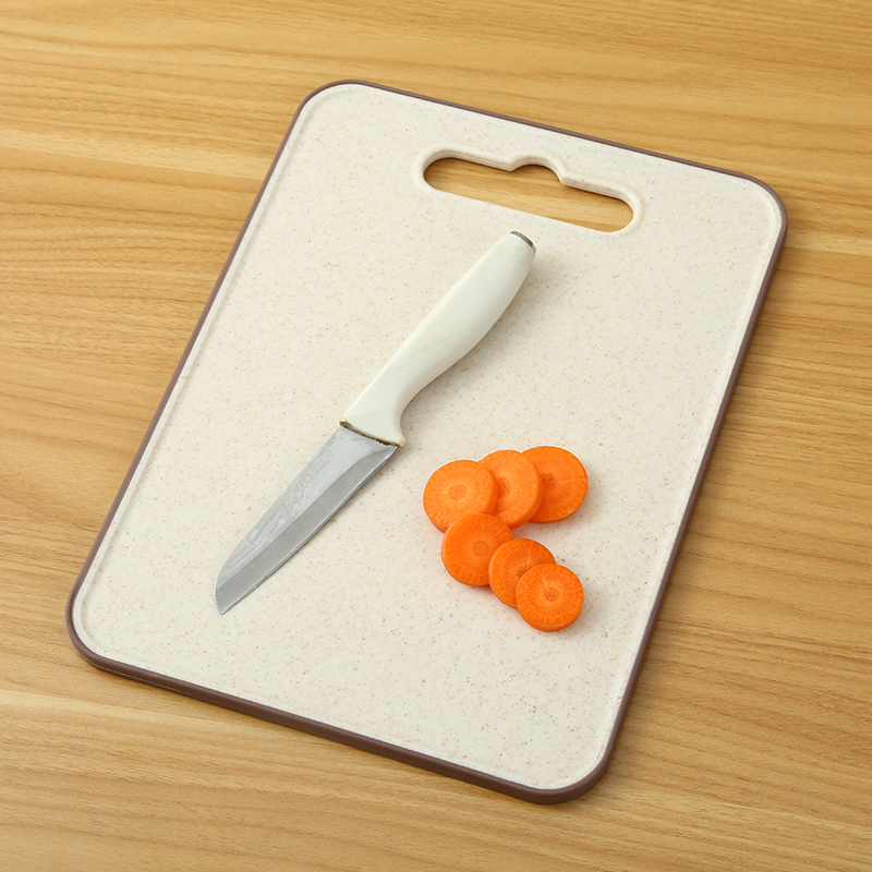 non-slip plastic chopping board