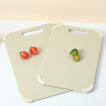 Wholesale Kitchen Eco-Friendly Plastic Cutting Board with Handle 10.6