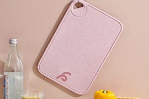 The Best Eco-Friendly Plastic Cutting Boards for Every Type of Chef