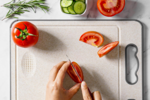 How to Choose the Right Non-Slip Cutting Board Size for Your Needs