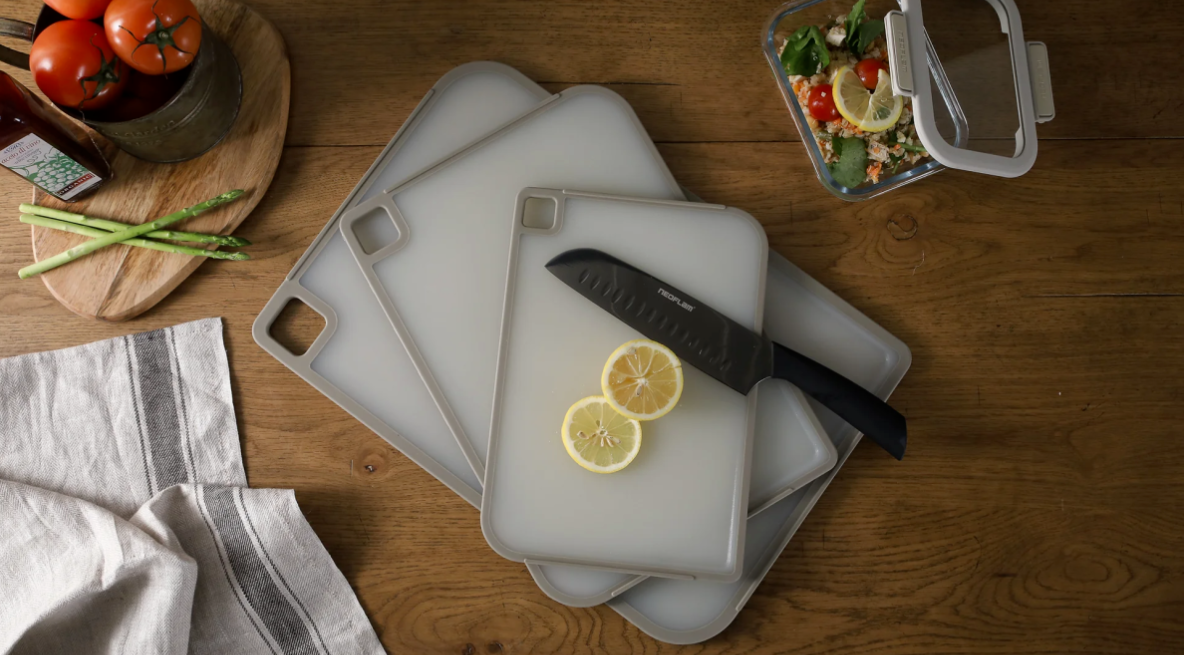 Antimicrobial Plastic Cutting Boards