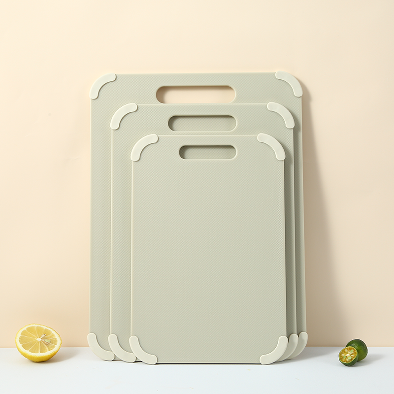 Eco-Friendly Plastic Cutting Boards