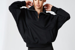 5 Minimalist Hoodies & Sweatshirts You’ll Live In This Fall