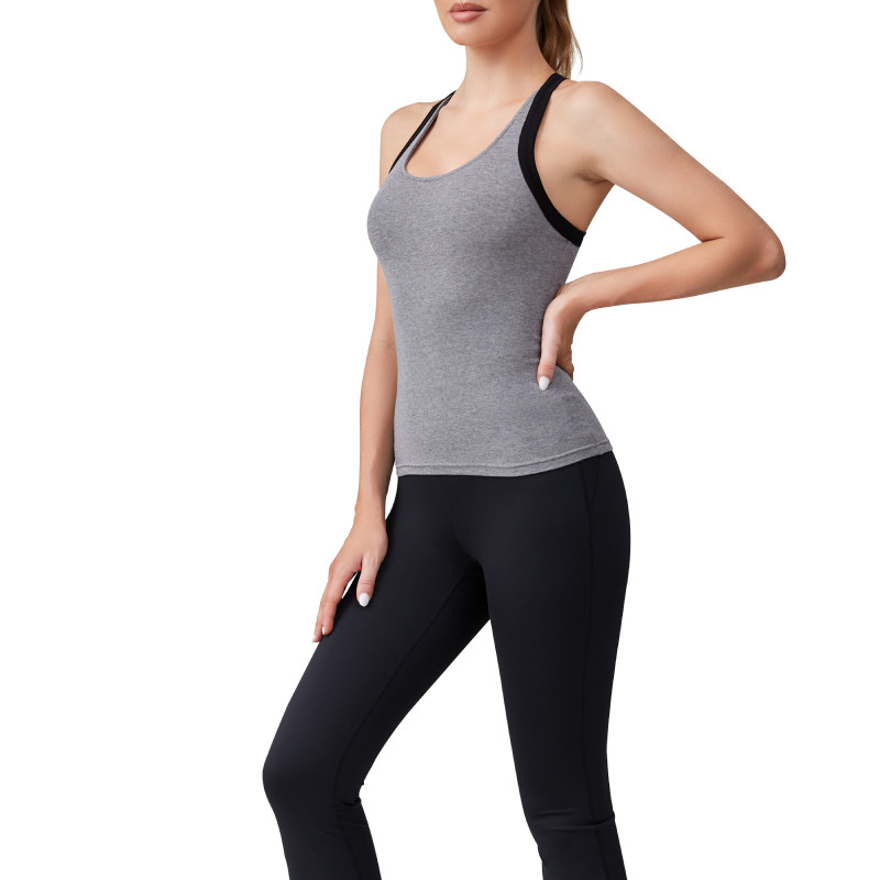 What to Wear to Yoga, Pilates, or HIIT — Outfit Ideas by Activity