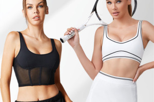 Why Do Minimalists Wear Black and White? Versatility & Timeless Style