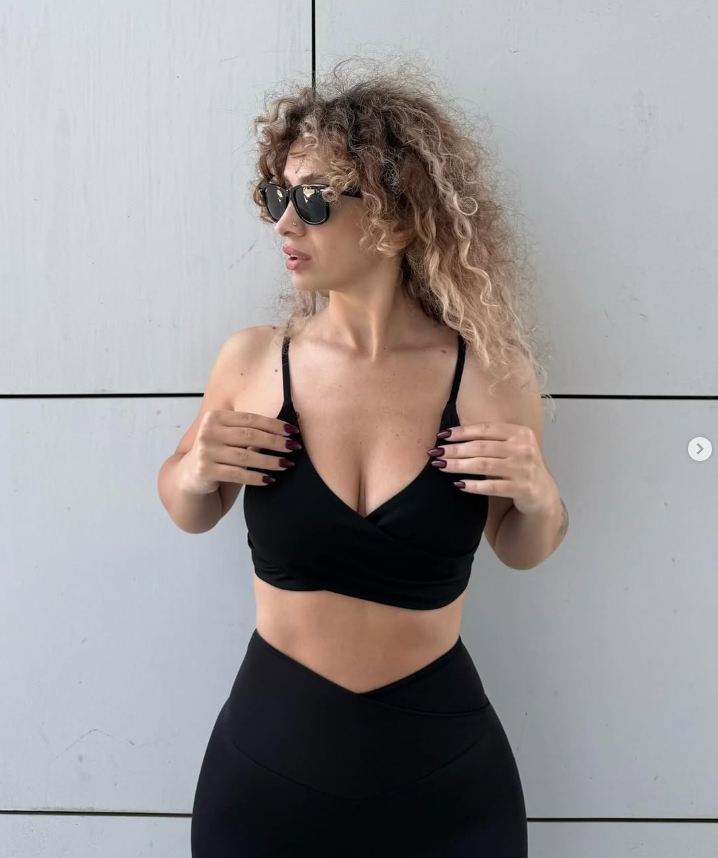 See What She’s Wearing: The Best Black & White Shevigor Outfits Styled by Real Women