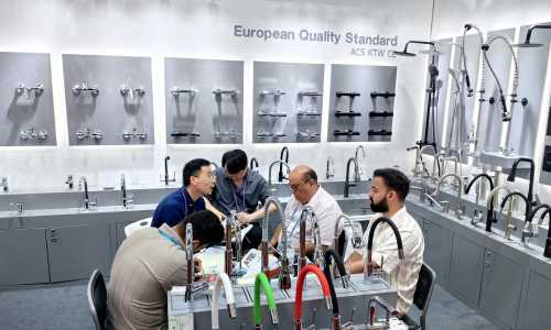 Participate in the 135th Canton Fair.