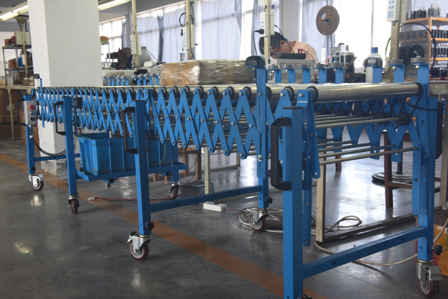 Motorized Roller Expandable Conveyor