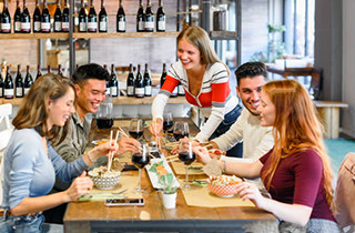 Applications of Bamboo Chopsticks, Dinner Parties