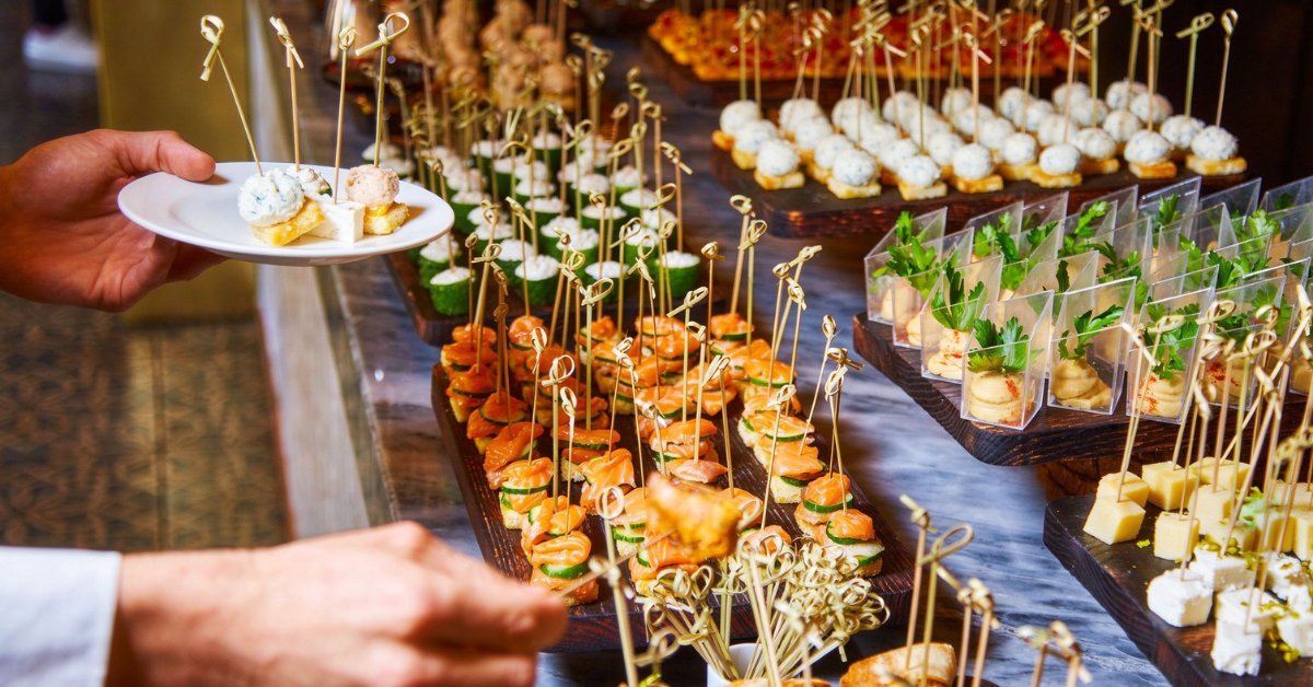 Bamboo vs Wooden vs Metal Skewers: Which Is Best for Food Service?