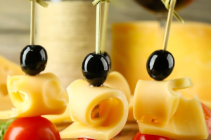 5 Unexpected Ways Restaurants Can Leverage Bamboo Cocktail Picks