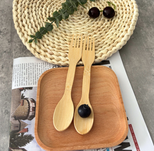 Eco-Friendly Disposable Bamboo Spork – Dual-Ended Spoon and Fork Utensil for Sustainable Dining