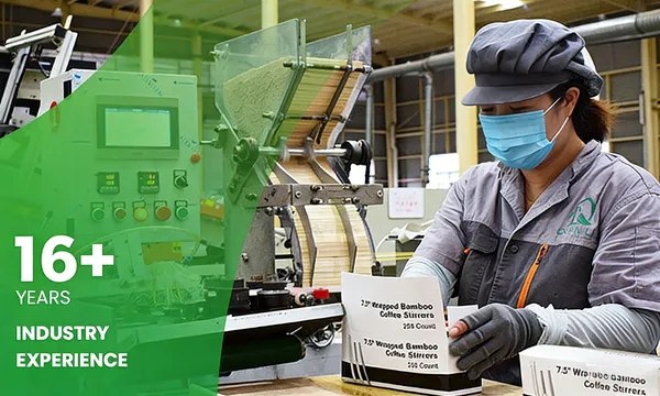 QL operator running bamboo packaging equipment