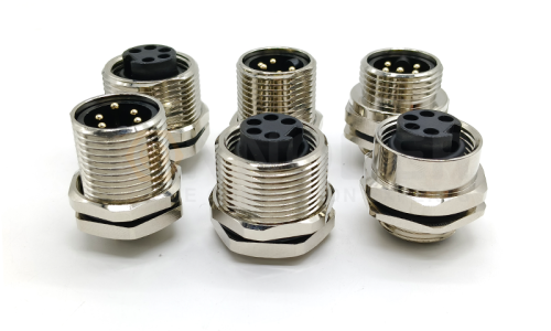 What should be noted when choosing a connector manufacturer?