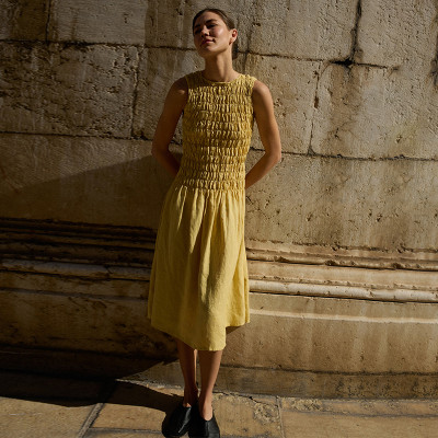 Custom Sleeveless Pleated Round Neck Maxi Dress Manufacturer | Linenwind
