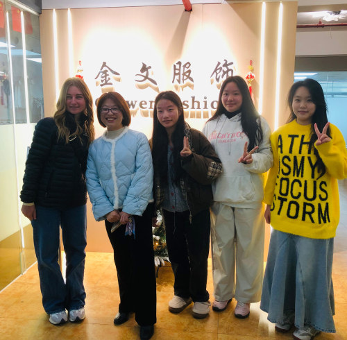 Beautiful Overseas Customer Visits Linenwind