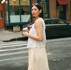 Best-Selling Linen Blend Tie-Front Tank Top – Minimalist Essential