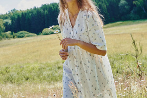 Custom Linen Clothing Development Process | Linen Apparel Production Guide