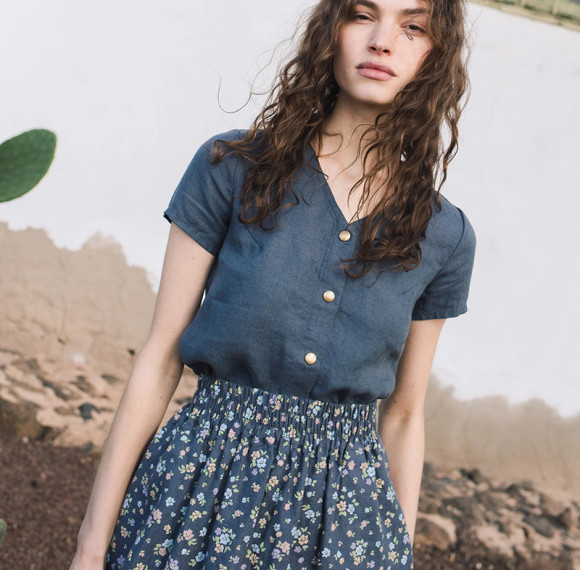 Custom women's front snaps linen top Manufacturer | Linenwind