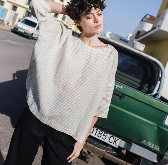 Custom 3/4 Sleeve Loose Check Linen Top Manufacturer | Linenwind