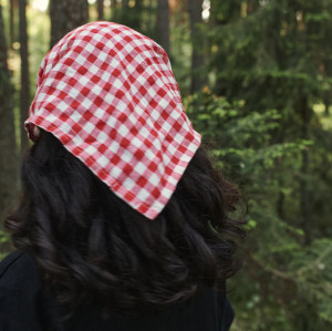 Custom Gingham Linen Bandana Manufacturer | Linenwind
