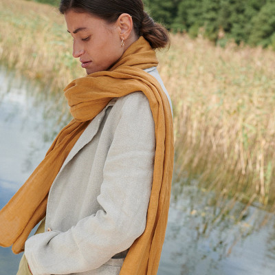 Custom Camel Linen Scarf Manufacturer | Linenwind