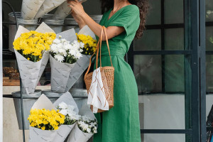 Custom Linen Clothing Manufacturers Guide | B2B Sourcing