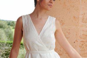 China Clothing Manufacturers Low MOQ: The Complete 2025 Guide for Startups, Designers  Private Label Brands