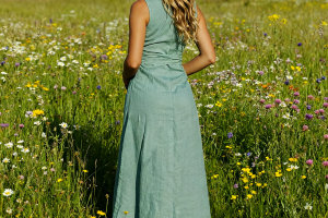 Private Label Linen Tops Manufacturers: Branding & Packaging Guide (Low MOQ 60 Pcs) | Linenwind