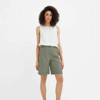 Custom Premium Linen Shorts for Women | Sustainable High-Waisted Knee-Length Shorts | OEM Flax Linen Bermuda Shorts Manufacturer