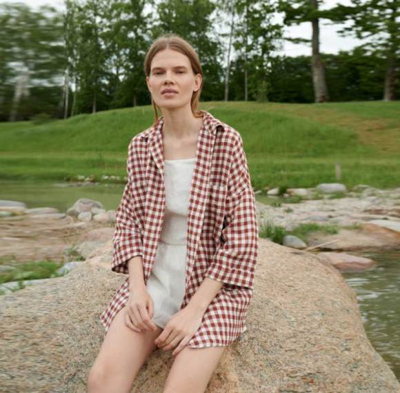 Custom Women's Linen Gingham Shirt | Sustainable Oversized Red Plaid Linen Shirt Manufacturer OEM/ODM for Boutiques