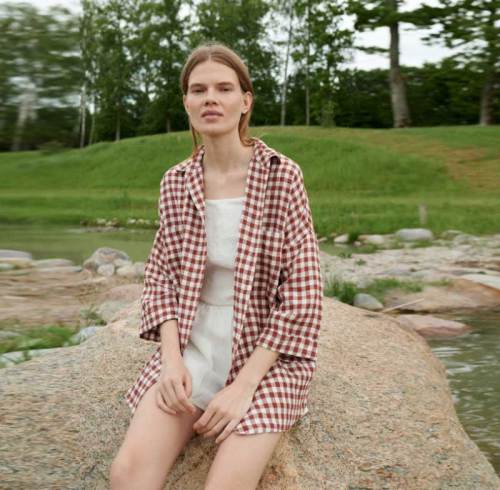 Custom Women's Linen Gingham Shirt | Sustainable Oversized Red Plaid Linen Shirt Manufacturer OEM/ODM for Boutiques