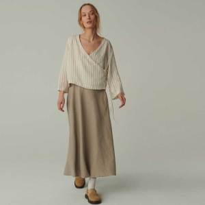 Custom Women's Beige Linen Maxi Skirt Manufacturer | Eco-Friendly High Waisted Linen Skirt Factory for Boutiques & Brands