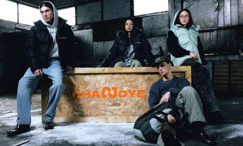 ChanJoye: The Future of Custom Streetwear —— Redefining Y2K Fashion, Blending Vintage Distress with Street Edge