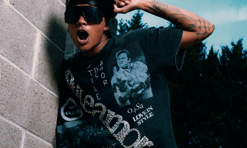 Why Oversized T-Shirts Are Dominating Streetwear Right Now?