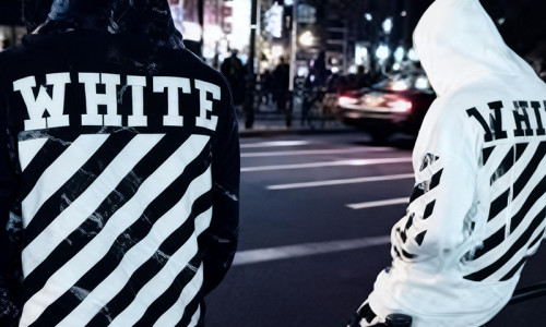 أفضل 10 شركات عالمية لتصنيع الملابس لمصممي أزياء الشارع