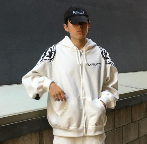 Streetwear Hoodie Supplier | High Quality 100% Cotton Zipper Hoodie | Custom Digital Print Hoodie