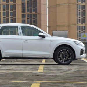 Used Audi Q5L petrol car Midsize SUV 2023 Audi sale