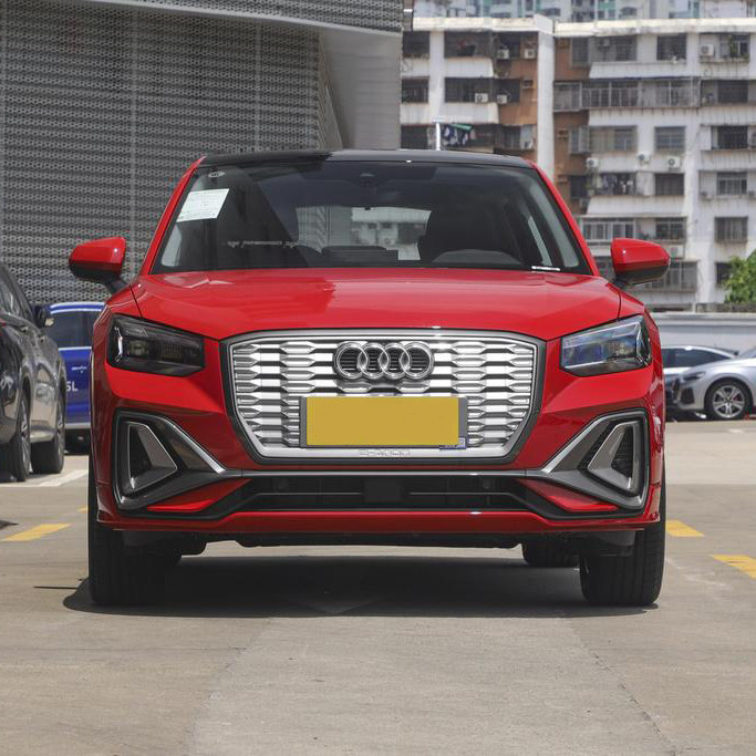 Audi Q2L e-tron-1