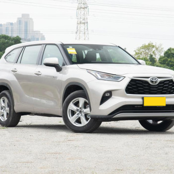 Toyota Highlander electric auto Hybrid MID-Size SUV 2024